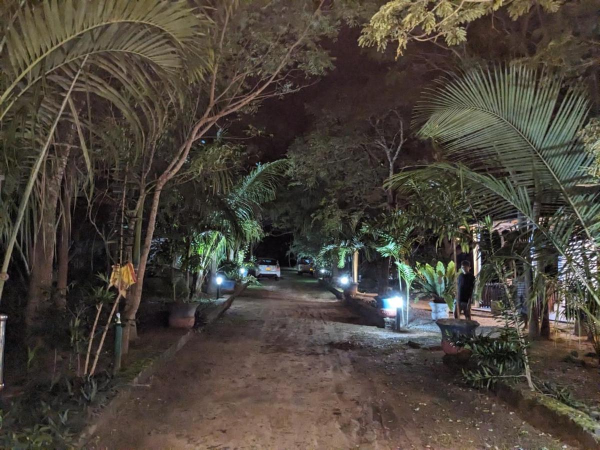 Silent Cabana And Restaurant Marakolliya, แทนกาลเล ภายนอก รูปภาพ