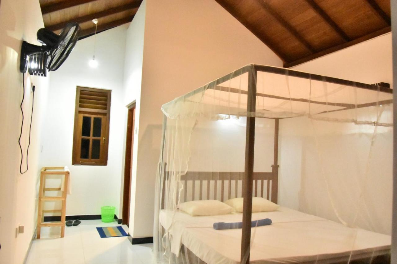 Silent Cabana And Restaurant Marakolliya, แทนกาลเล ภายนอก รูปภาพ