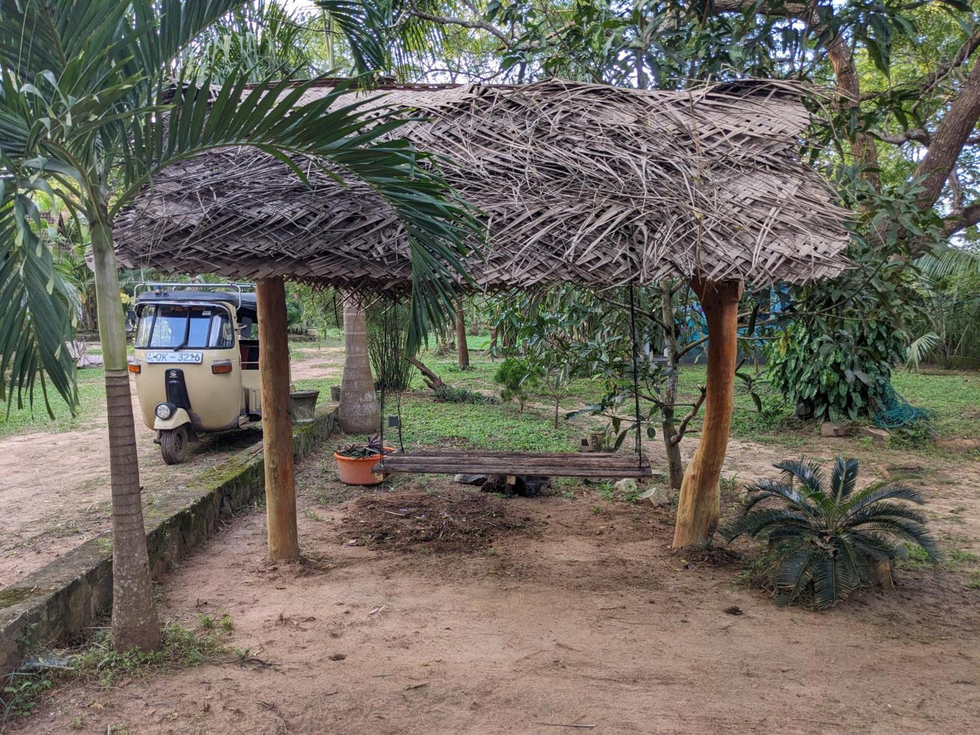 Silent Cabana And Restaurant Marakolliya, แทนกาลเล ภายนอก รูปภาพ