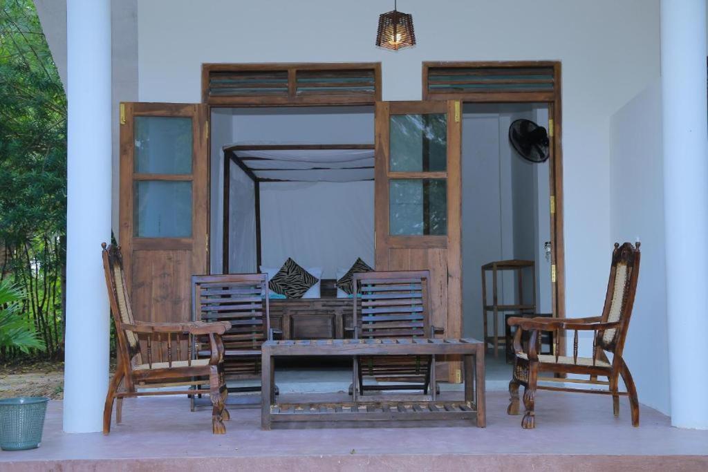 Silent Cabana And Restaurant Marakolliya, แทนกาลเล ภายนอก รูปภาพ